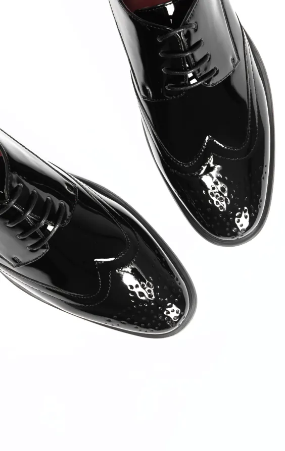 Svarta brogue lackskor - photo 1