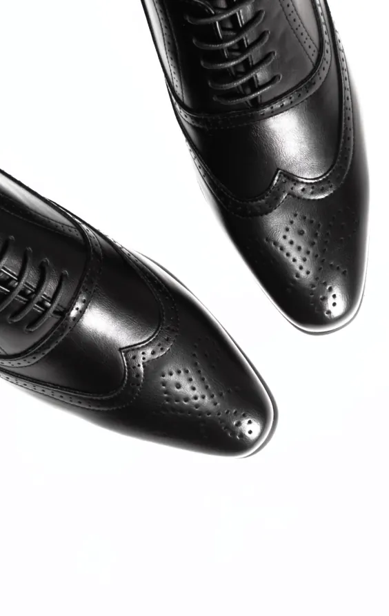 Svarta Oxford brogue skor - photo 1