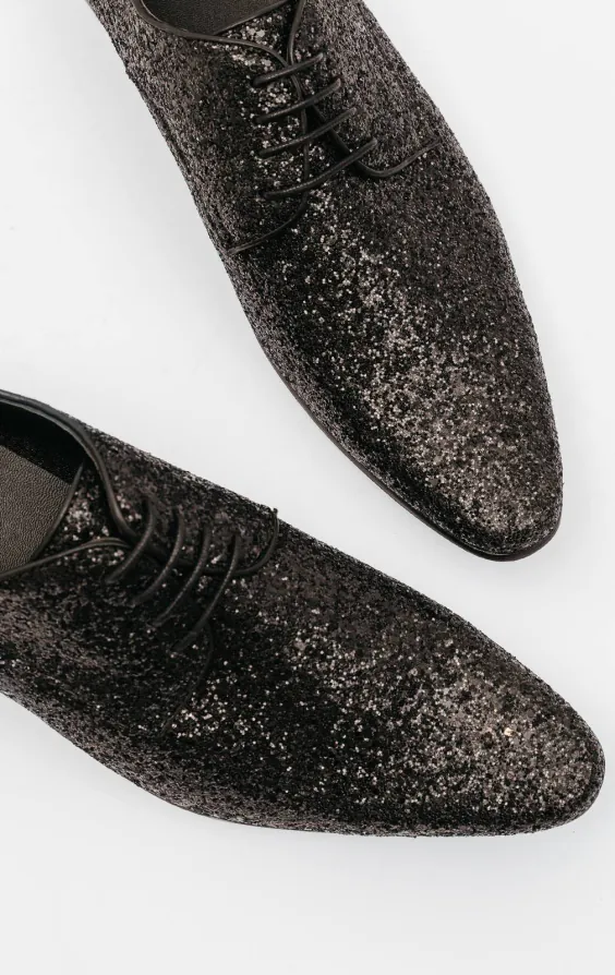 Svarta glitter skor - photo 1 Svarta glitter skor - photo 1