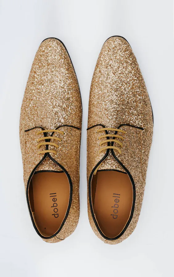 Guldiga glitter skor - photo 2 Guldiga glitter skor - photo 2