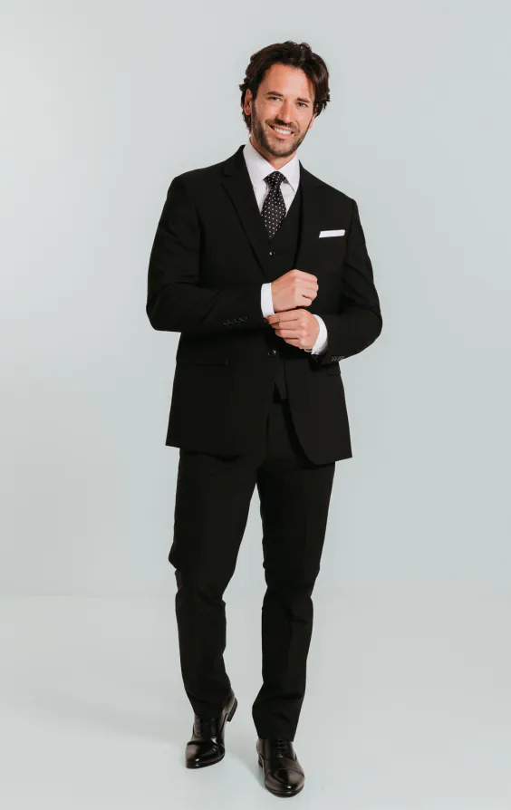 Svart slimfit 3-delad kostym - photo 1 Svart slimfit 3-delad kostym - photo 1