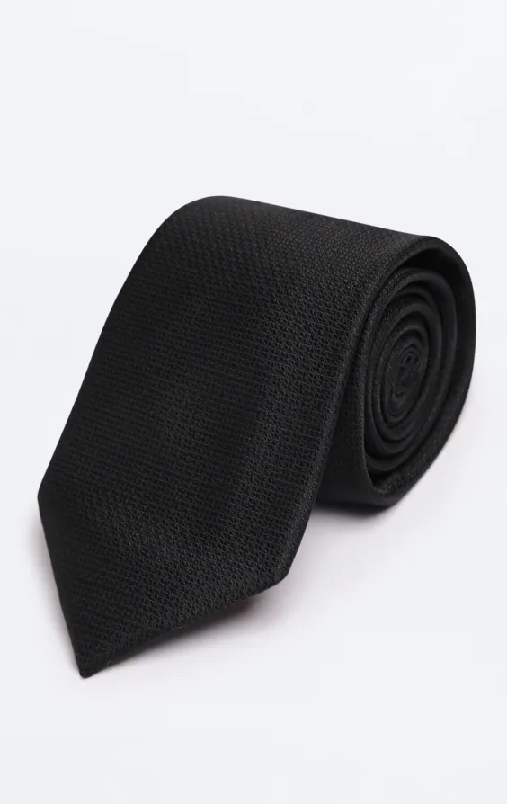 Svart texturerad slips
