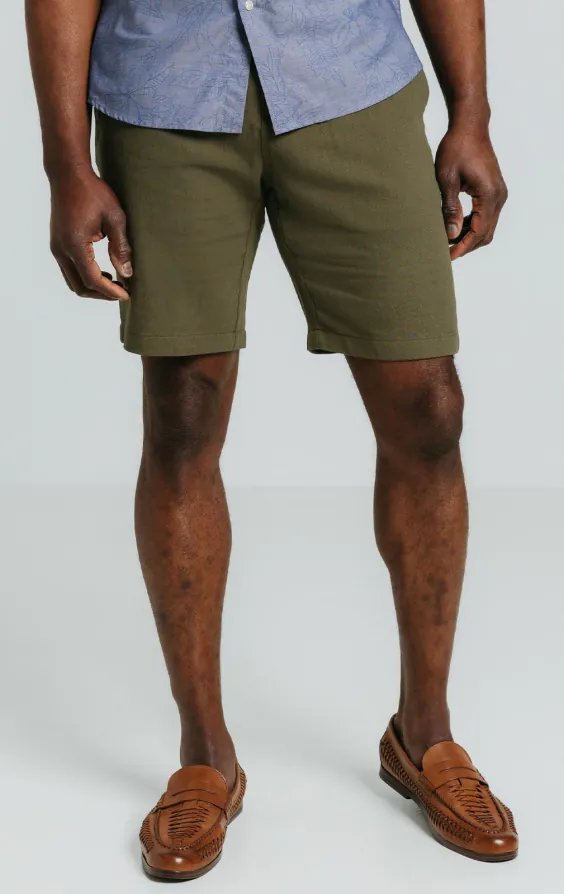 Grön shorts i linnetwill