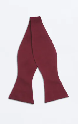 Oknuten vinröd fluga I polyester