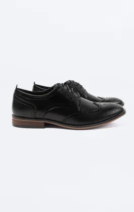 Svarta Derby brogue skor