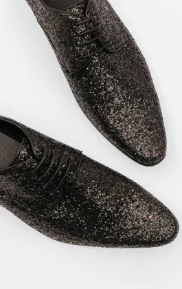 Svarta glitter skor