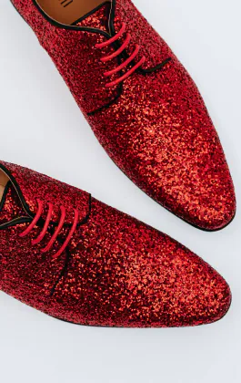 Röda glitter skor
