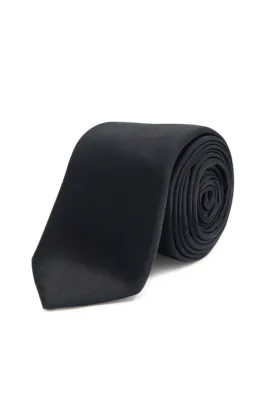 Smal svart slips